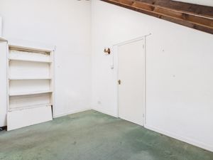 Dining Room- click for photo gallery